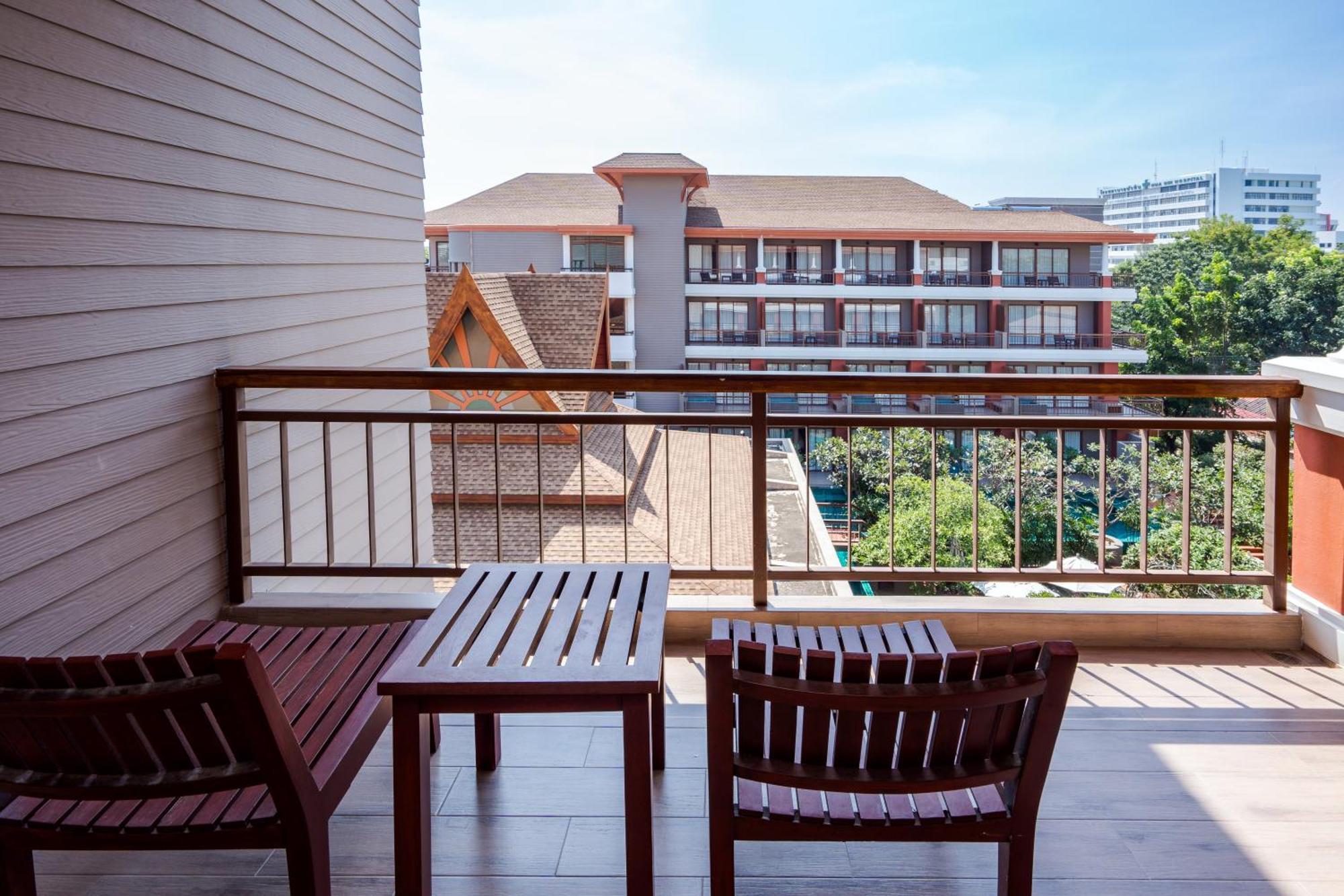 Ayrest Hua Hin Hotel מראה חיצוני תמונה